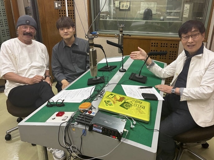 海援隊・武田鉄矢が力説。フォークであるために必要な歌 | RadiChubu