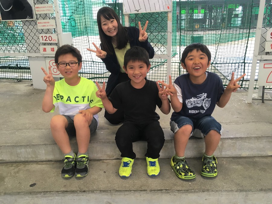 あのイチロー選手も通った 空港バッティング でちびっこに突撃インタビュー Radichubu ラジチューブ あのイチロー選手も通った 空港バッティング でちびっこに突撃インタビュー Radichubu ラジチューブ